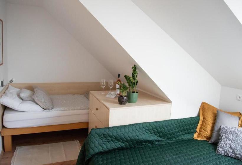 ペンション Hetényi Apartmanház és Birtok