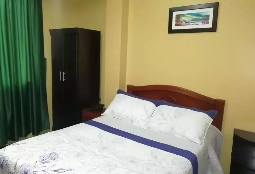 پانسیون Hostal Los Lirios