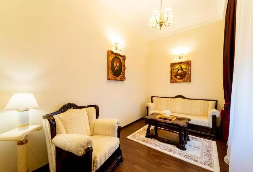 پانسیون Picasso Boutique