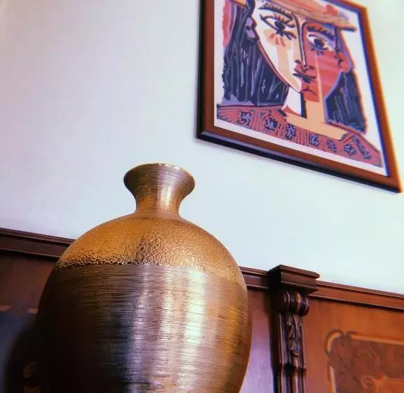 پانسیون Picasso Boutique
