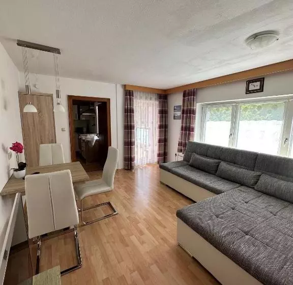 Pension Monika, Your B&b In Kaprun