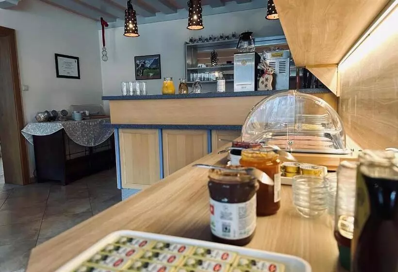 Pension Monika, Your B&b In Kaprun