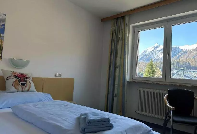 Pension Monika, Your B&b In Kaprun