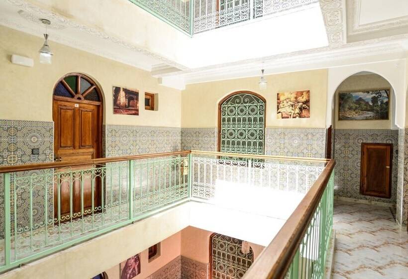 هتل Hôtel Faouzi