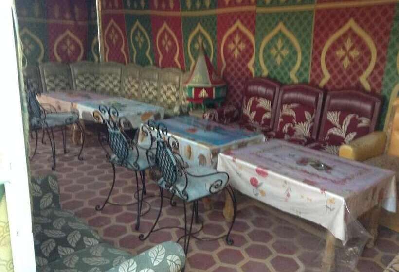 هتل Hôtel Faouzi