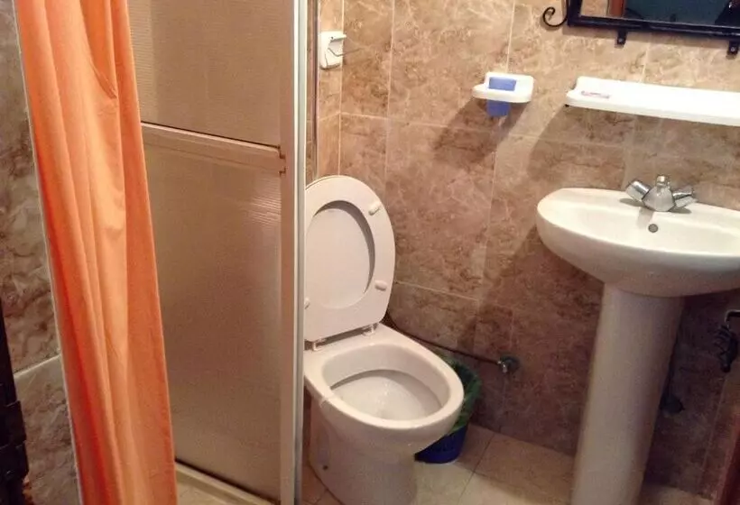 هتل Hôtel Faouzi