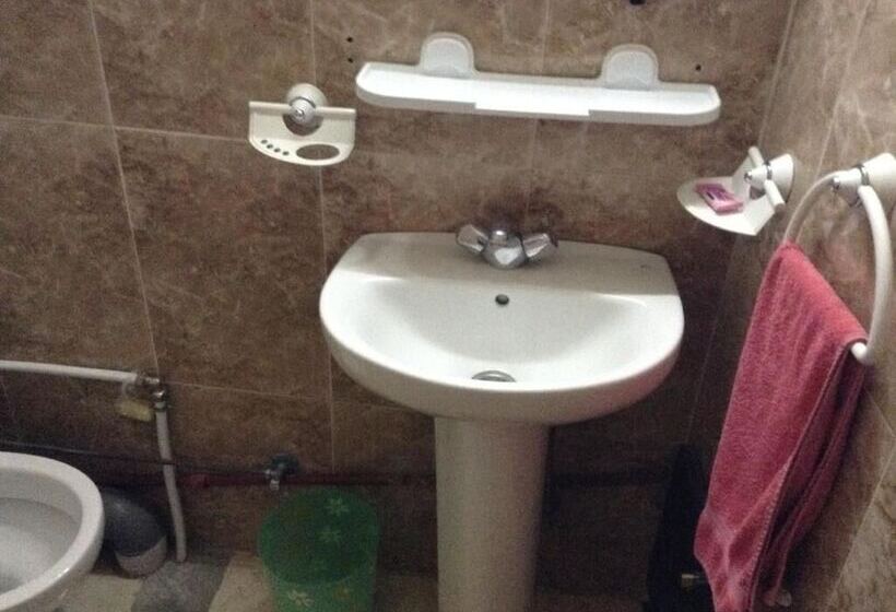 هتل Hôtel Faouzi