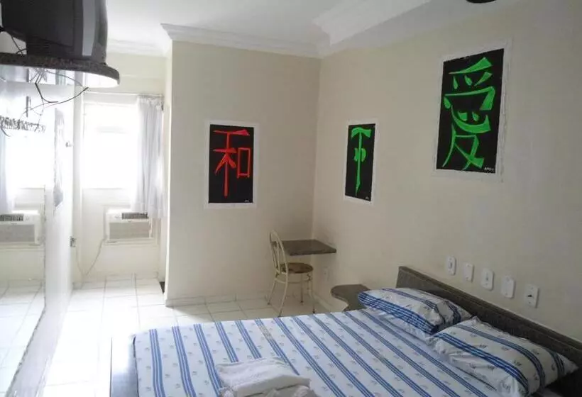 ホテル Piramide   Dois De Julho