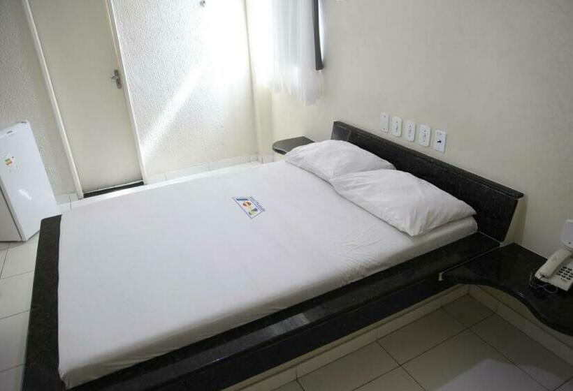 هتل Piramide   Dois De Julho