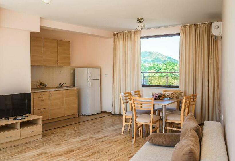 Moreto Seaside Apart