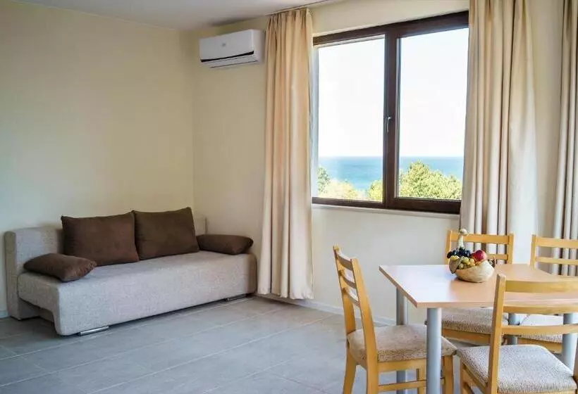 Moreto Seaside Apart