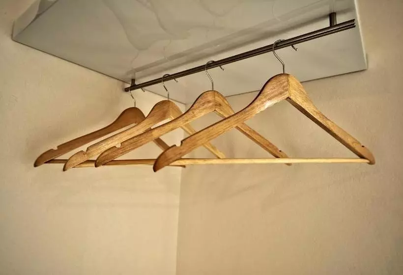 Majatalo Crisp Guest Rooms