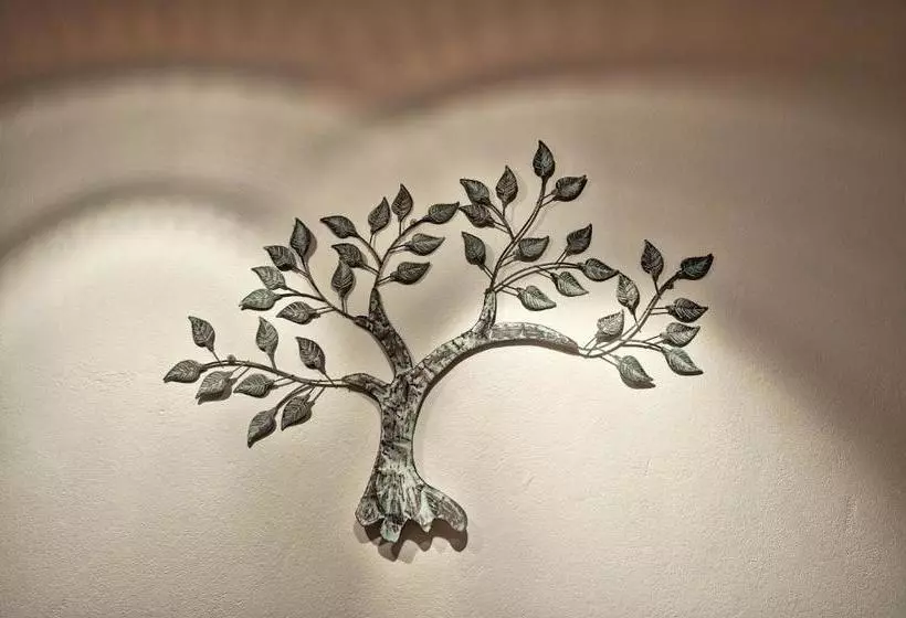 Majatalo Crisp Guest Rooms