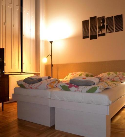 بنسيون Feodorm Apartments