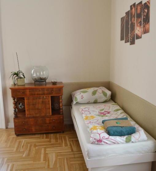 بنسيون Feodorm Apartments