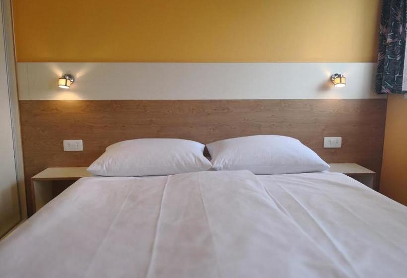 Pensão Pri štorklji