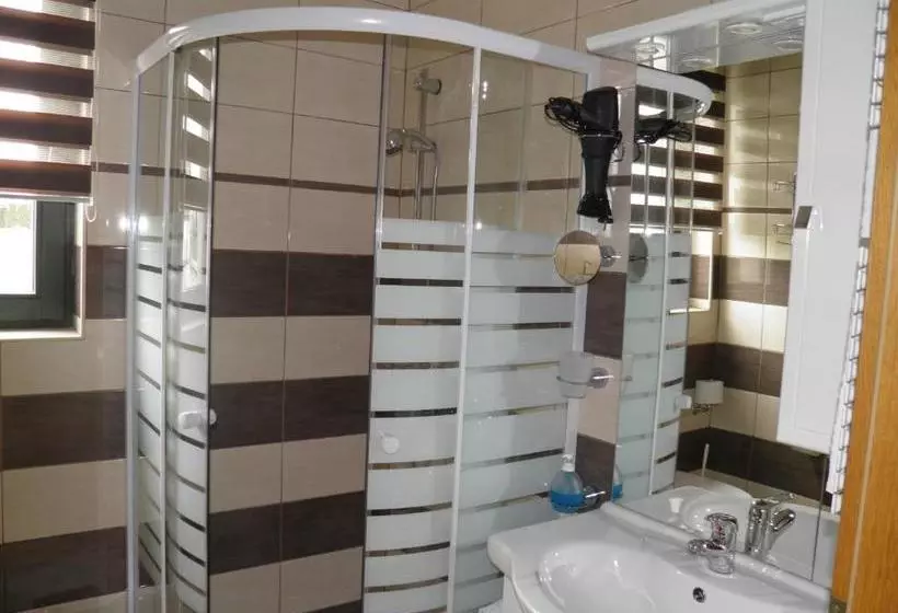 Majatalo Pri štorklji