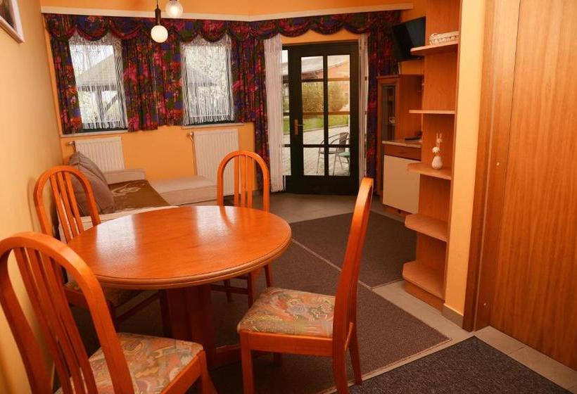 Pensão Pri štorklji