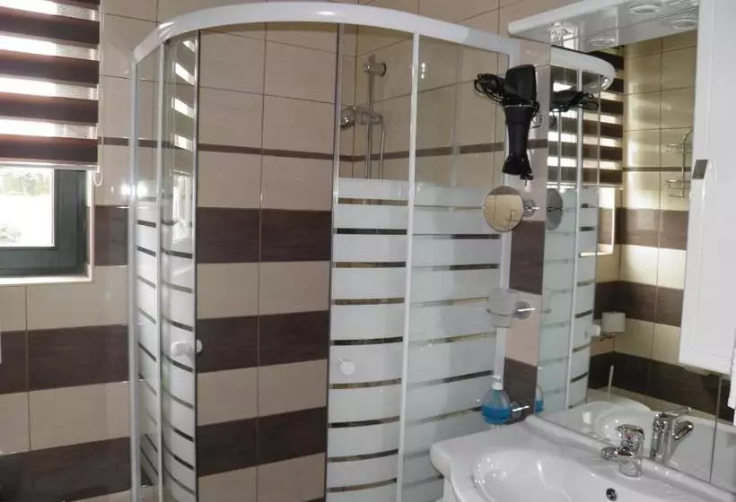 Majatalo Pri štorklji