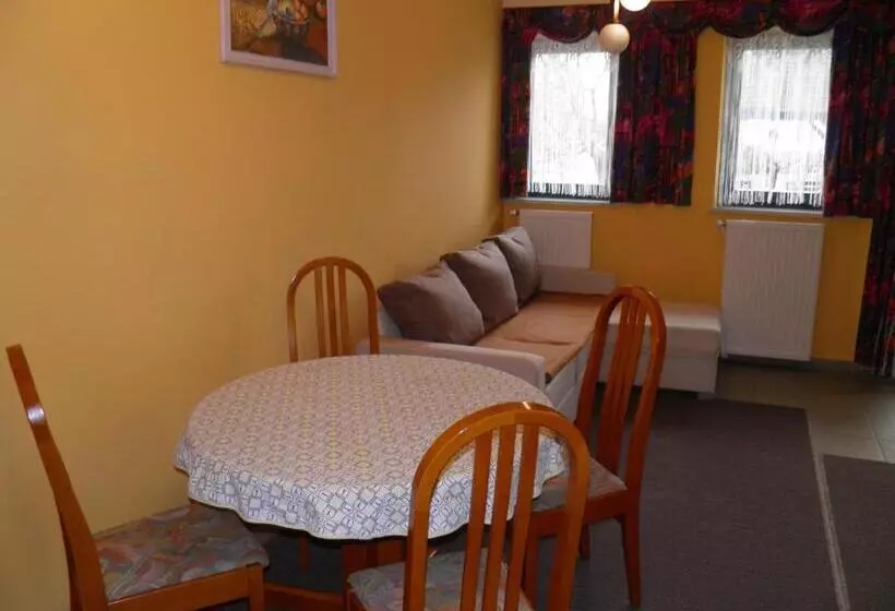 Majatalo Pri štorklji