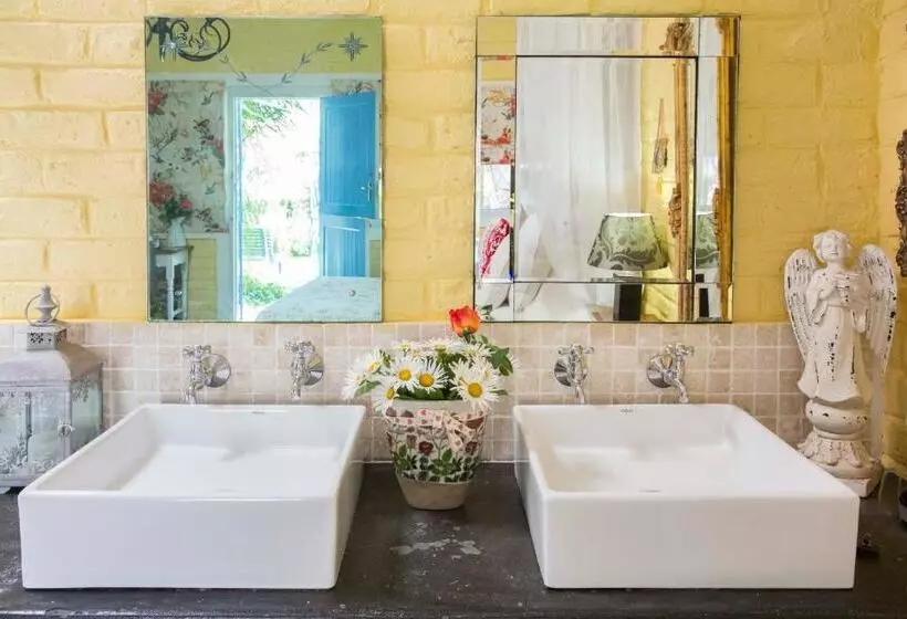 Majatalo Somerset Stables