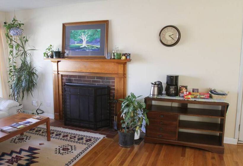 ユースホステル Fairhaven Guesthouse