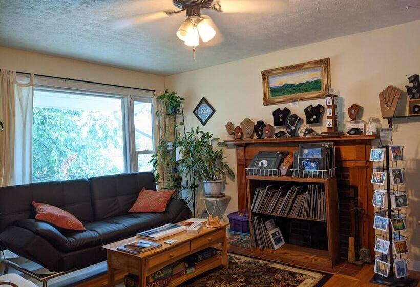 ユースホステル Fairhaven Guesthouse