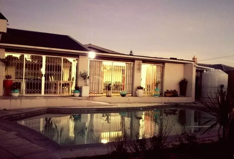 ペンション Framesby Guesthouse