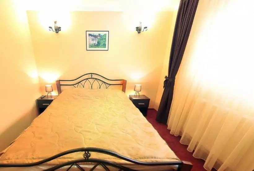 Majatalo La Storia Guest House