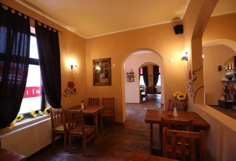 Majatalo La Storia Guest House