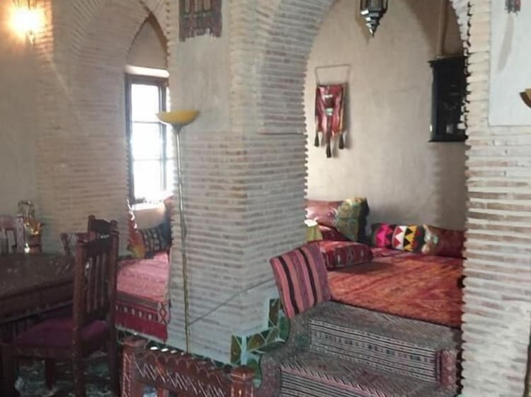 بنسيون Le Sauvage Noble