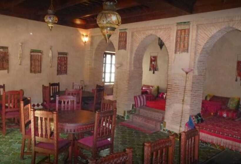 بنسيون Le Sauvage Noble