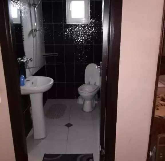 پانسیون Maya Guest House