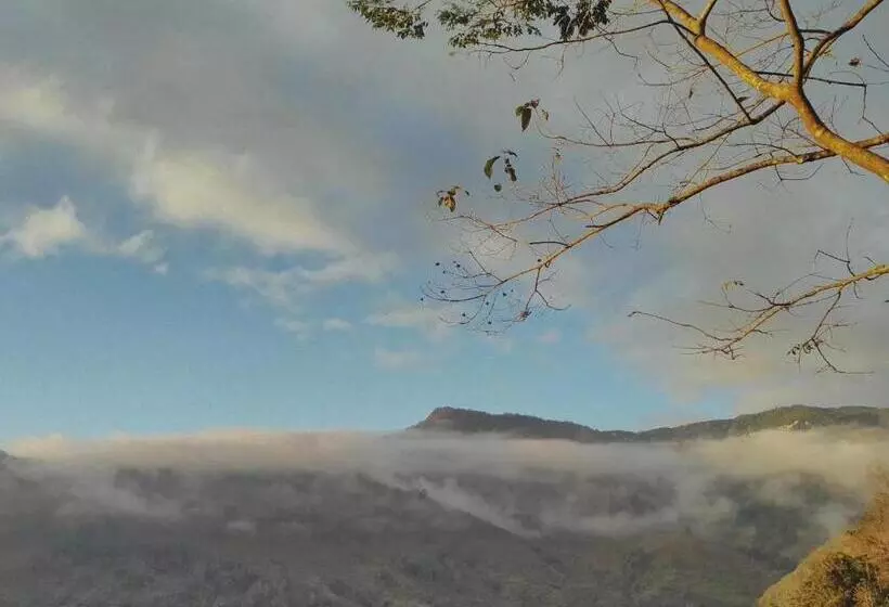 Majatalo Yuanyang Flower And Horse Inn