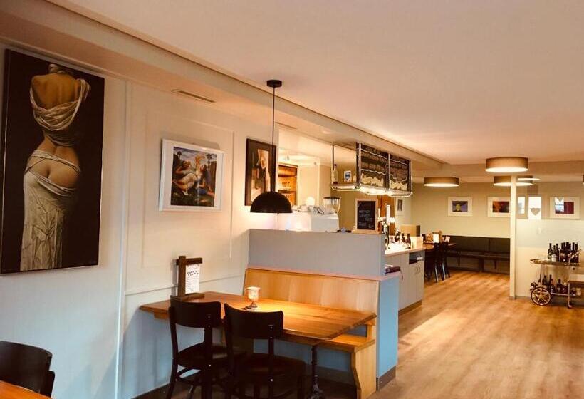 הוסטל Gasthaus Zum Löwen