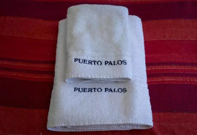 Retkeilymaja Hosteria Puerto Palos