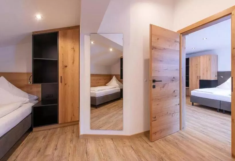 Gasthof Pension Wulfenia