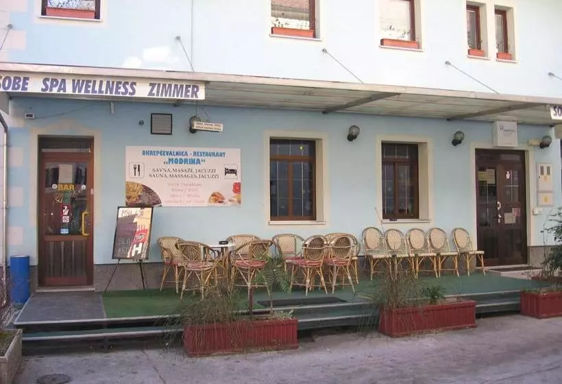 پانسیون Apartment Modrina