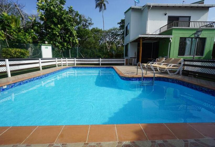 Pension Cozy Cottage Posada Turistica