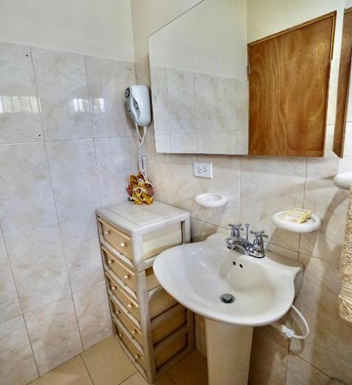 Pension Cozy Cottage Posada Turistica