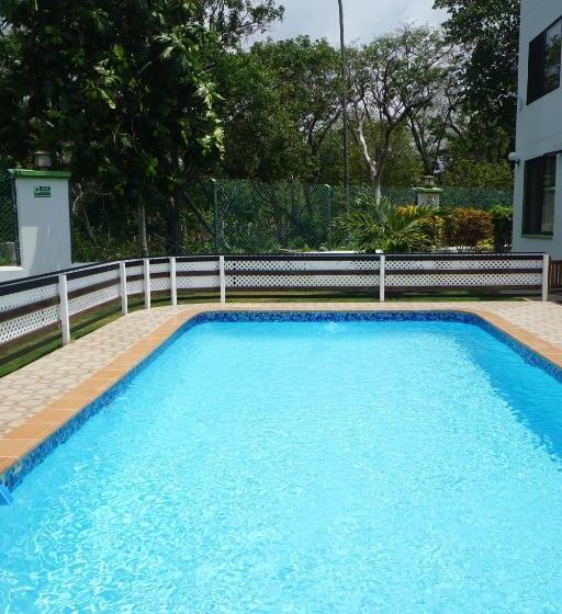 Pension Cozy Cottage Posada Turistica