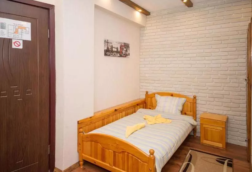 Pension Guest House Amore