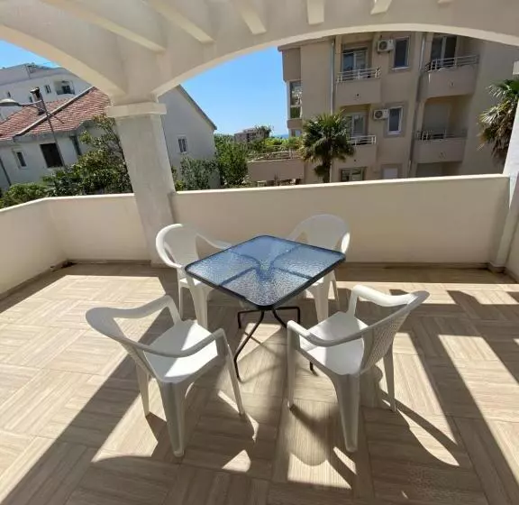 پانسیون Guesthouse Civovic