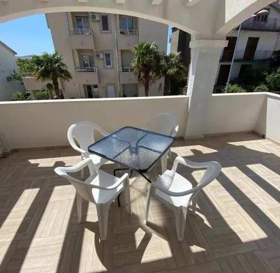 پانسیون Guesthouse Civovic