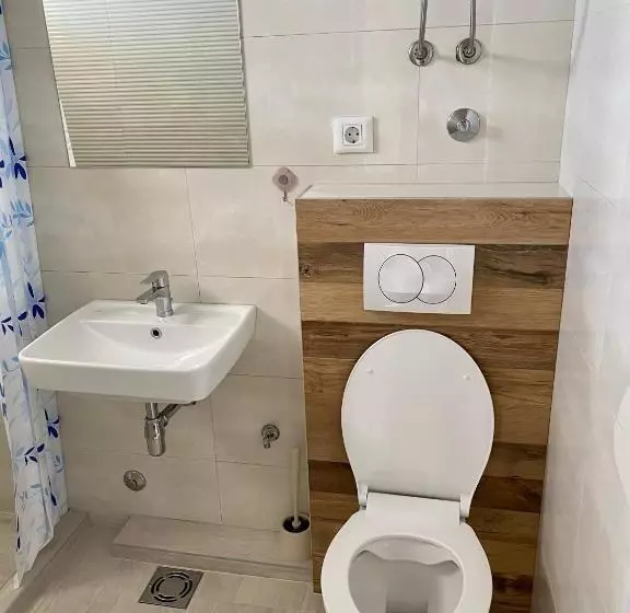 پانسیون Guesthouse Civovic