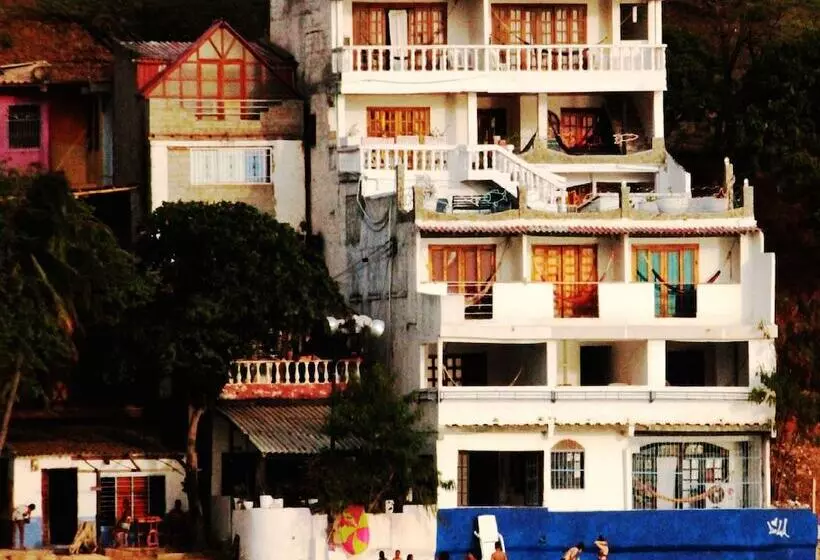 ペンション Hospedaje El Shaday