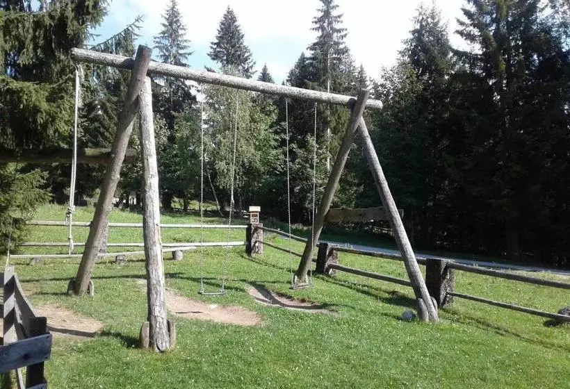 ペンション Hostel Halleiner Hütte