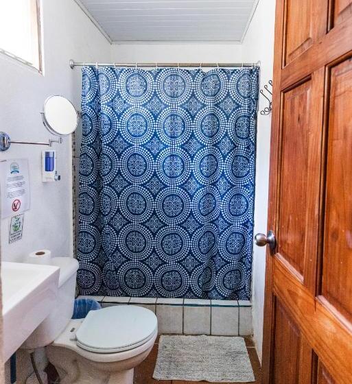 Pension Hostel La Botella De Leche Tamarindo