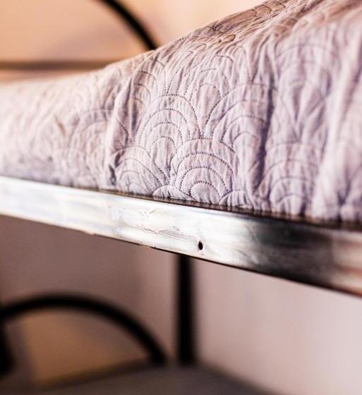 Pension Hostel La Botella De Leche Tamarindo