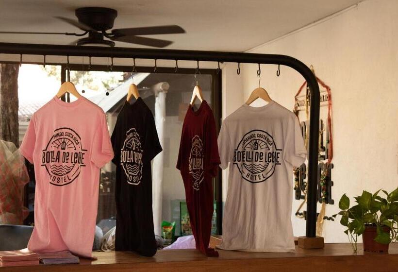 Pension Hostel La Botella De Leche Tamarindo